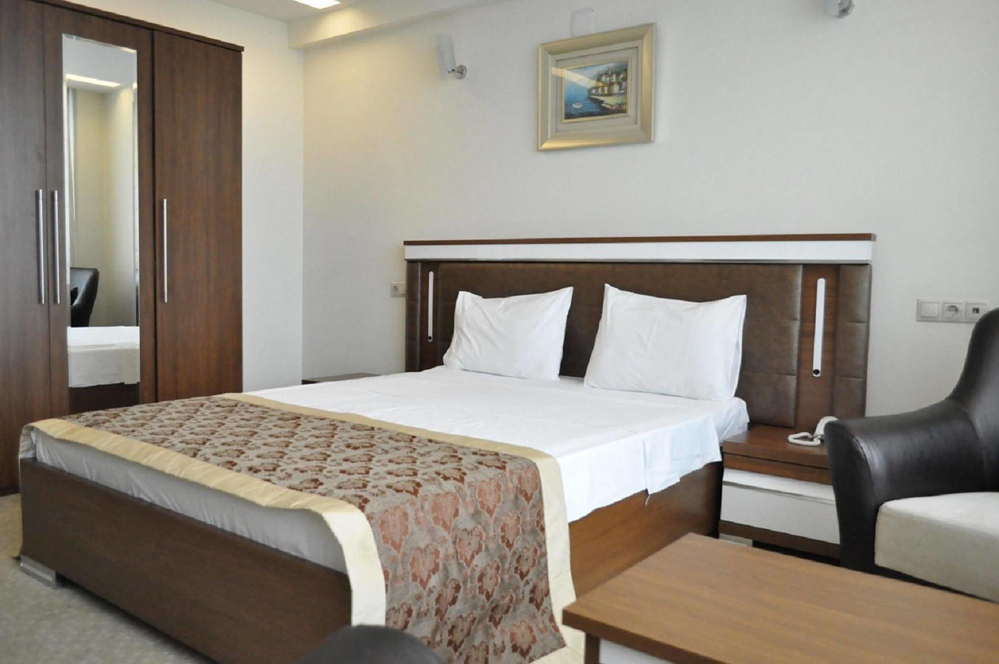Ts Gold Otel Trabzon Luaran gambar